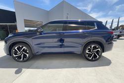 2023 Mitsubishi Outlander Exceed