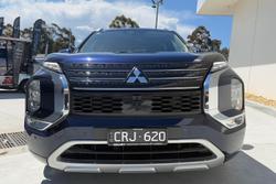 2023 Mitsubishi Outlander Exceed