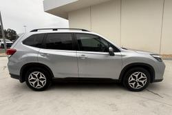 2019 Subaru Forester 2.5i