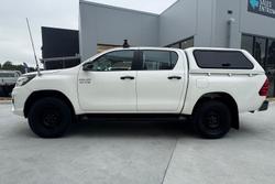 2018 Toyota Hilux SR