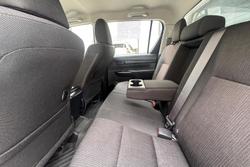 2018 Toyota Hilux SR