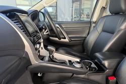 2020 Mitsubishi Pajero Sport Exceed