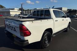 2022 Toyota Hilux SR