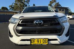 2022 Toyota Hilux SR