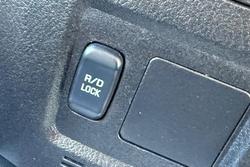 2019 Mitsubishi Pajero GLX