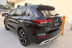 2023 Mitsubishi Outlander PHEV Exceed