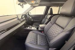 2023 Mitsubishi Outlander PHEV Exceed