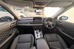 2023 Mitsubishi Outlander PHEV Exceed