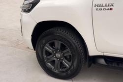 2023 Toyota Hilux SR
