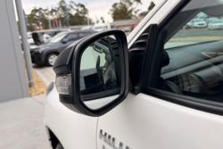 2023 Toyota Hilux SR