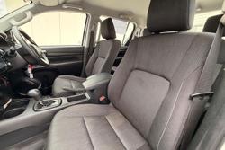 2023 Toyota Hilux SR