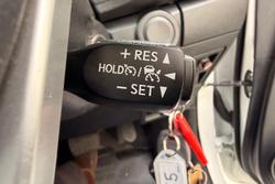 2023 Toyota Hilux SR