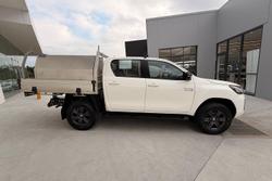 2023 Toyota Hilux SR