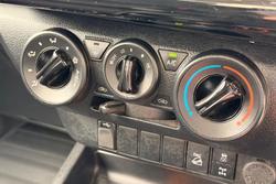 2023 Toyota Hilux SR