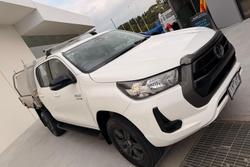 2023 Toyota Hilux SR