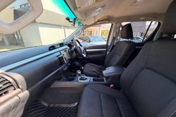 2018 Toyota Hilux SR5