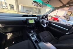 2018 Toyota Hilux SR5
