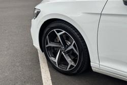 2022 Volkswagen Passat 140TSI Business