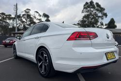2022 Volkswagen Passat 140TSI Business