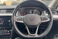 2022 Volkswagen Passat 140TSI Business