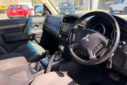 2020 Mitsubishi Pajero GLX