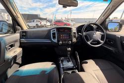 2020 Mitsubishi Pajero GLX