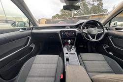 2022 Volkswagen Passat 140TSI Business