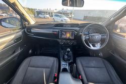 2015 Toyota Hilux SR Hi-Rider