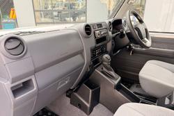 2024 Toyota Landcruiser GXL