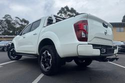2022 Nissan Navara ST-X