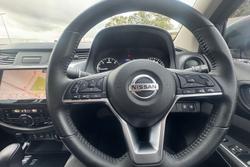 2022 Nissan Navara ST-X