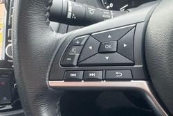 2022 Nissan Navara ST-X