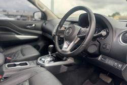 2022 Nissan Navara ST-X