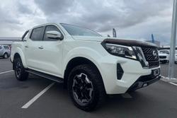 2022 Nissan Navara ST-X