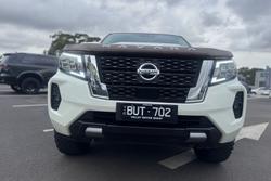 2022 Nissan Navara ST-X