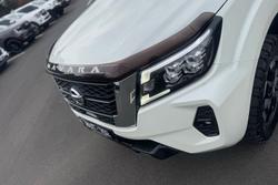 2022 Nissan Navara ST-X