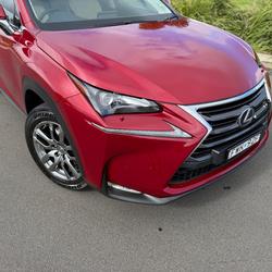 2017 Lexus NX 300h Luxury