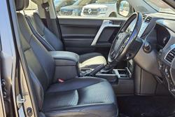 2023 Toyota Landcruiser Prado VX