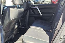 2023 Toyota Landcruiser Prado VX