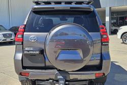 2023 Toyota Landcruiser Prado VX