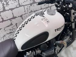 2015 Triumph Thruxton Ace Cafe Special Edition Thruxton White