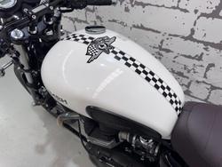 2015 Triumph Thruxton Ace Cafe Special Edition Thruxton White