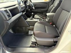 2025 Mitsubishi Triton GLX