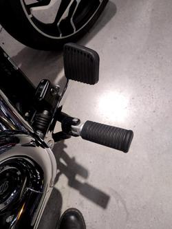 2021 Harley-Davidson Sport Glide 107 (FLSB) Softail Black