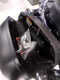 2021 Harley-Davidson Sport Glide 107 (FLSB) Softail Black