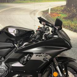 2025 Yamaha YZF-R7LA BLACK