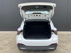 2025 MG MGS5 EV Excite 49