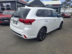 2017 Mitsubishi Outlander PHEV LS