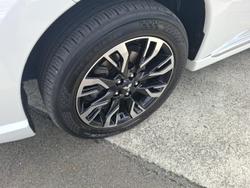 2017 Mitsubishi Outlander PHEV LS