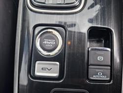 2017 Mitsubishi Outlander PHEV LS